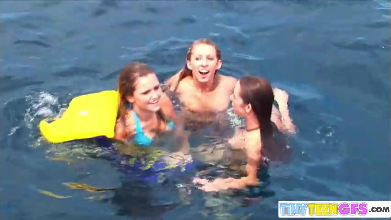 BrookeSkype Lesbian Kissing Nude Boat Vacation Vikiporn